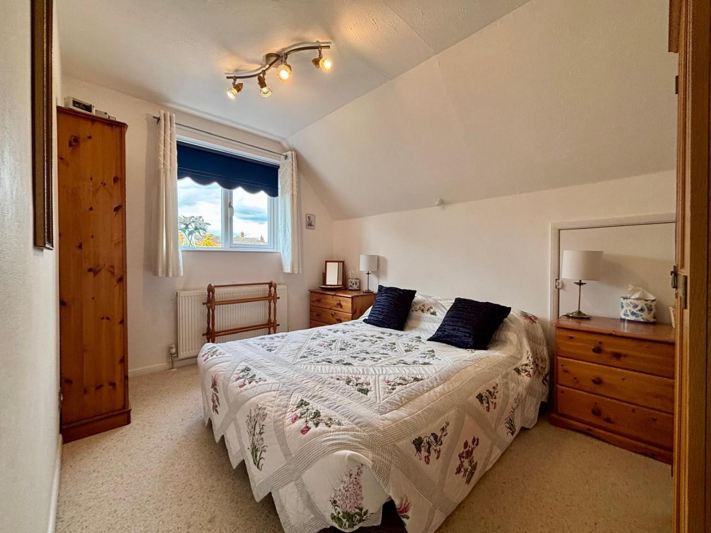 Milverton Crescent, Abington Vale