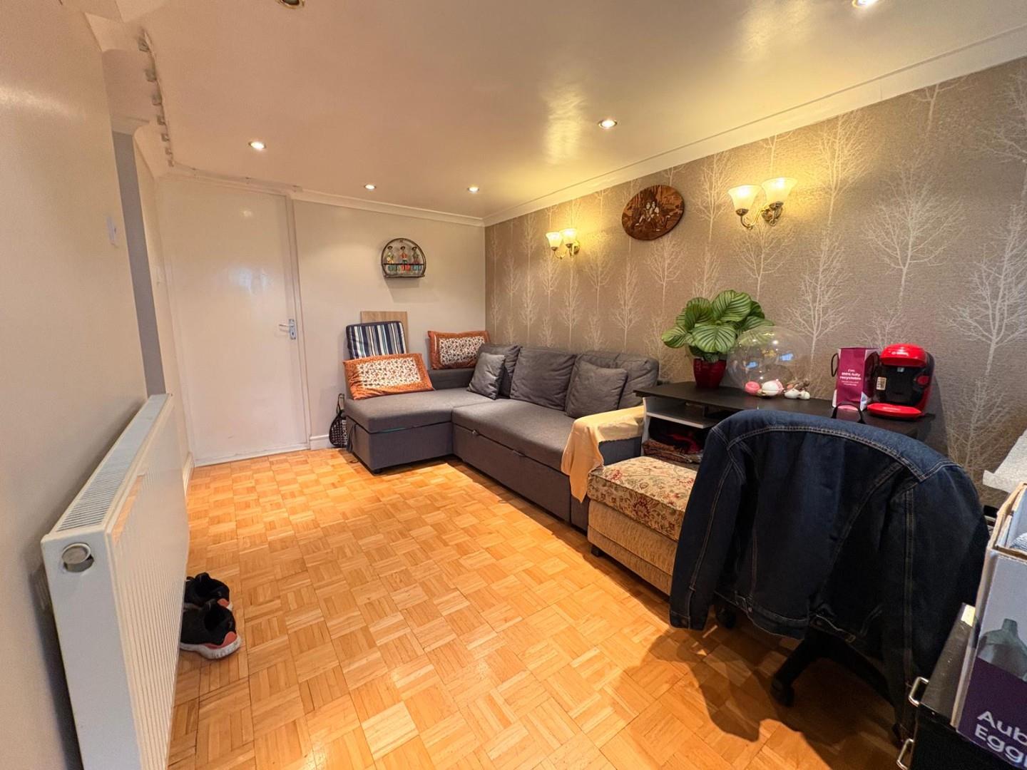 Meshaw Crescent, Abington Vale