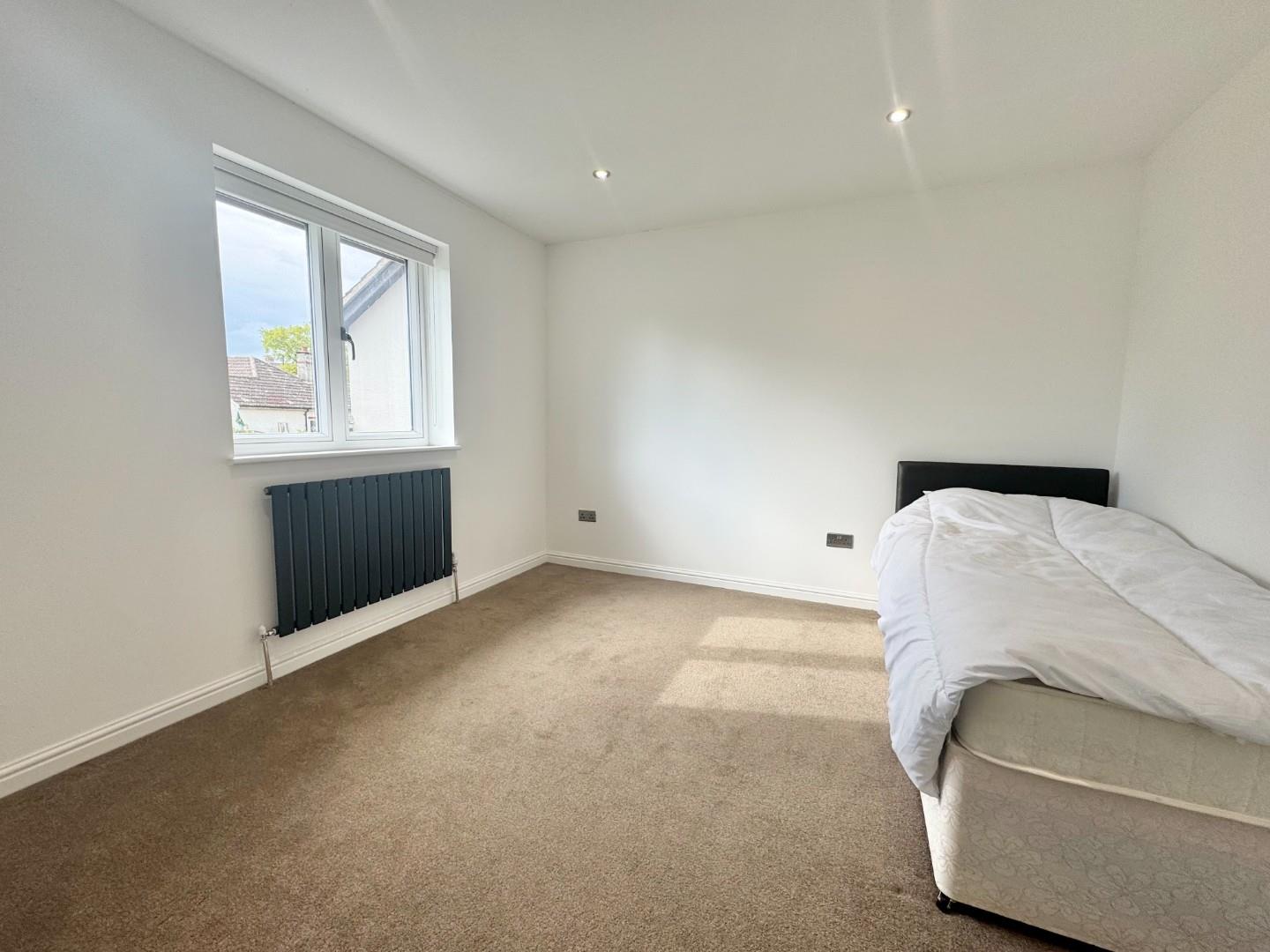 Bougainvillea Drive, Abington Vale