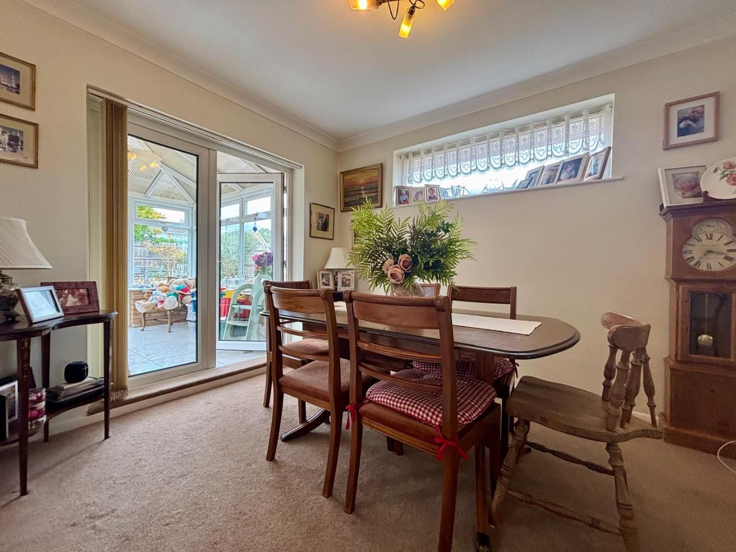 Milverton Crescent, Abington Vale