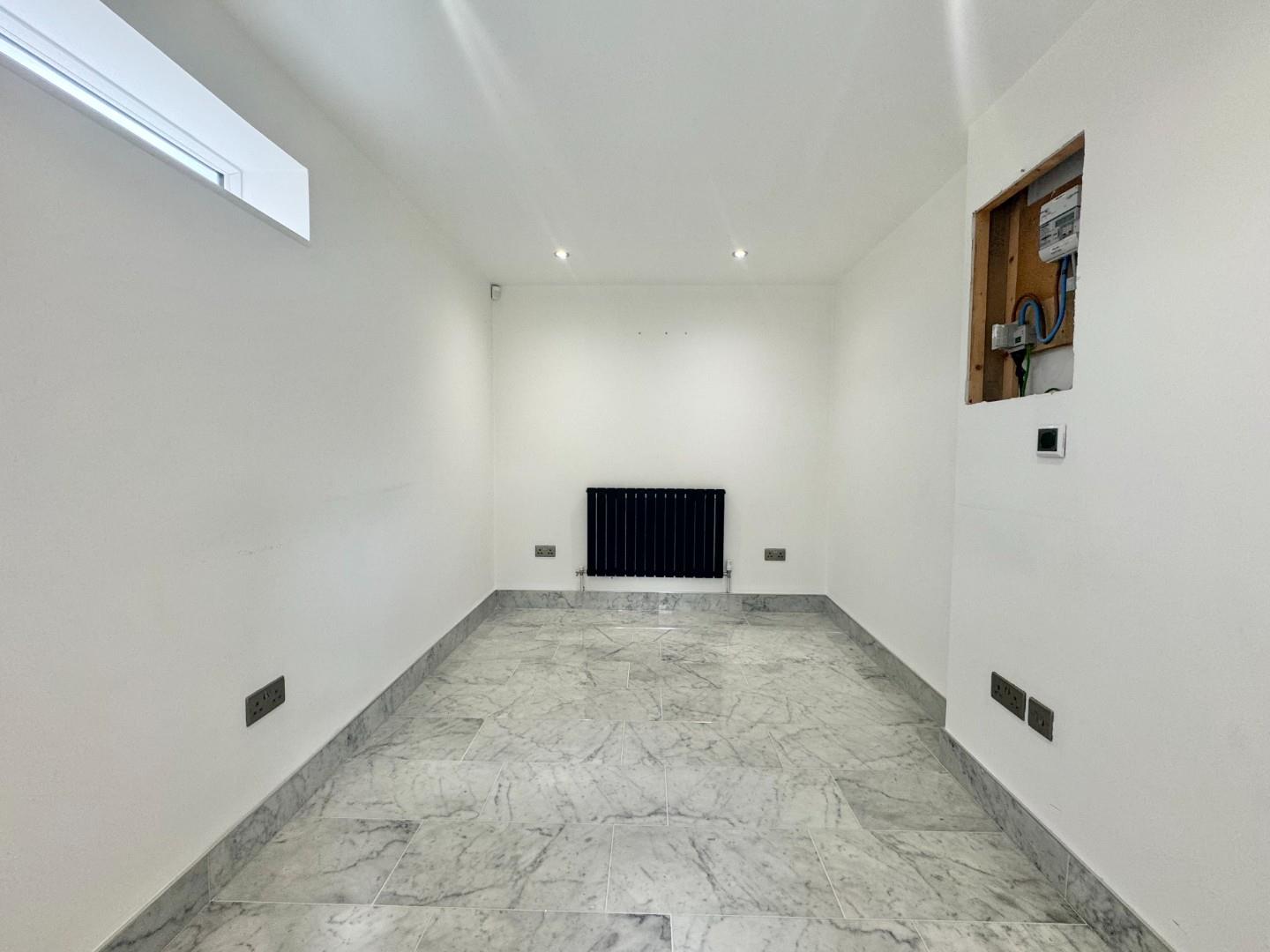 Bougainvillea Drive, Abington Vale