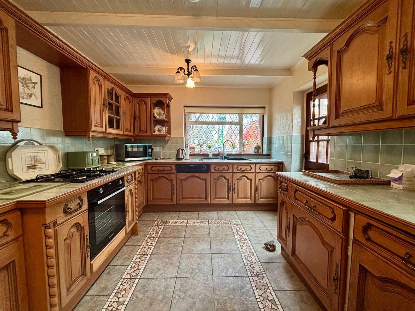 Taunton Avenue, Abington Vale