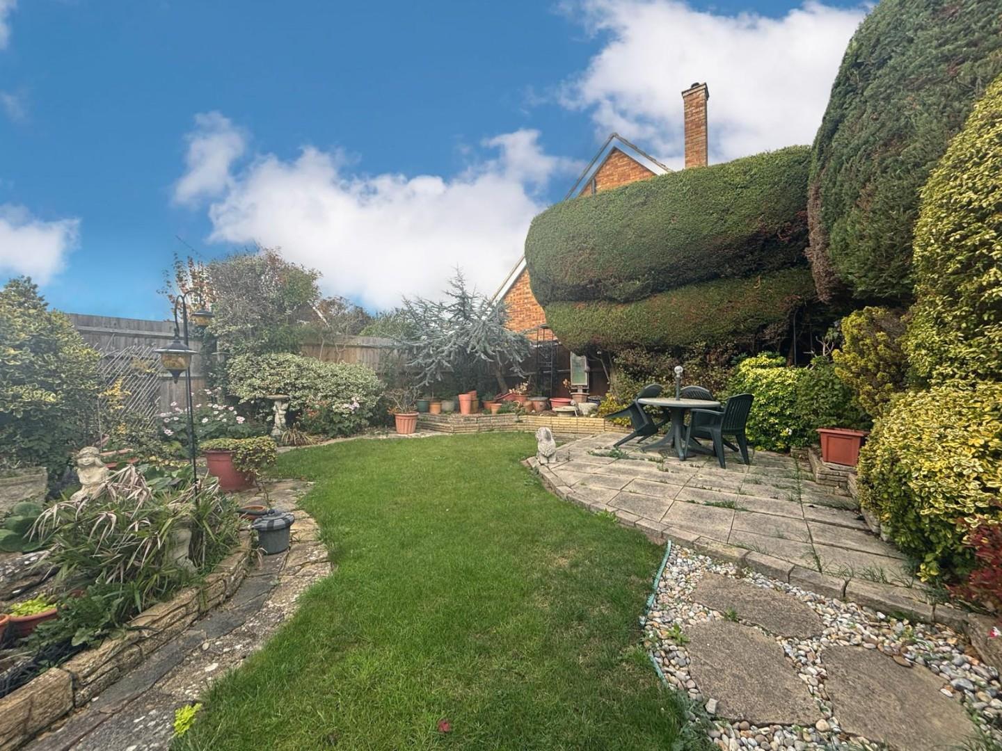 Milverton Crescent, Abington Vale