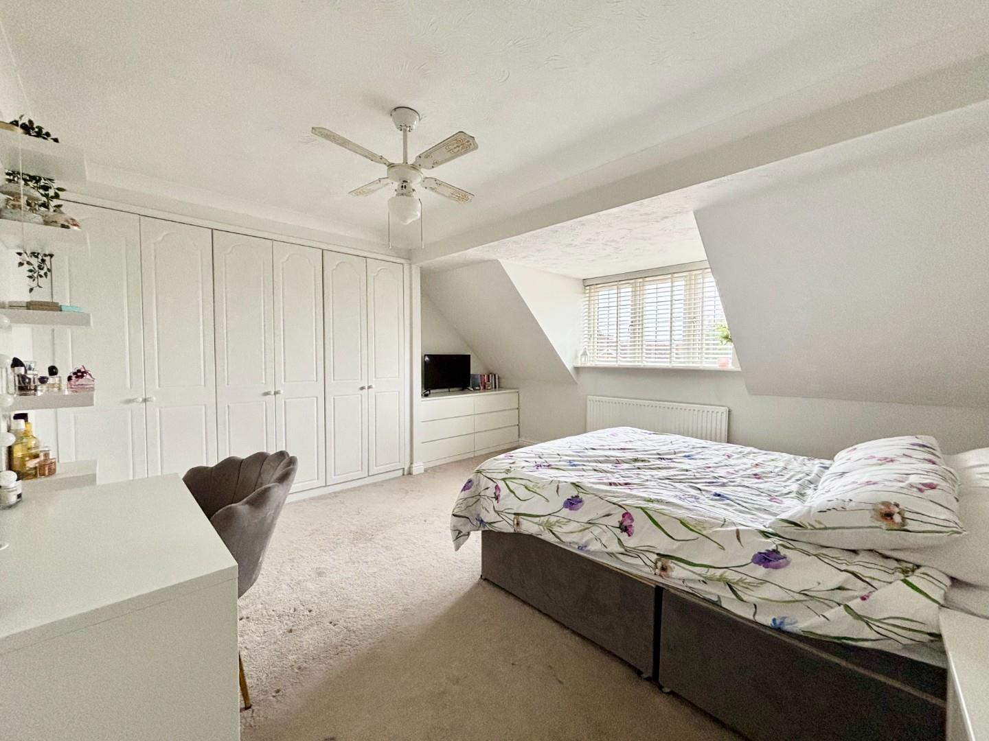 Middle Greeve, Wootton Fields