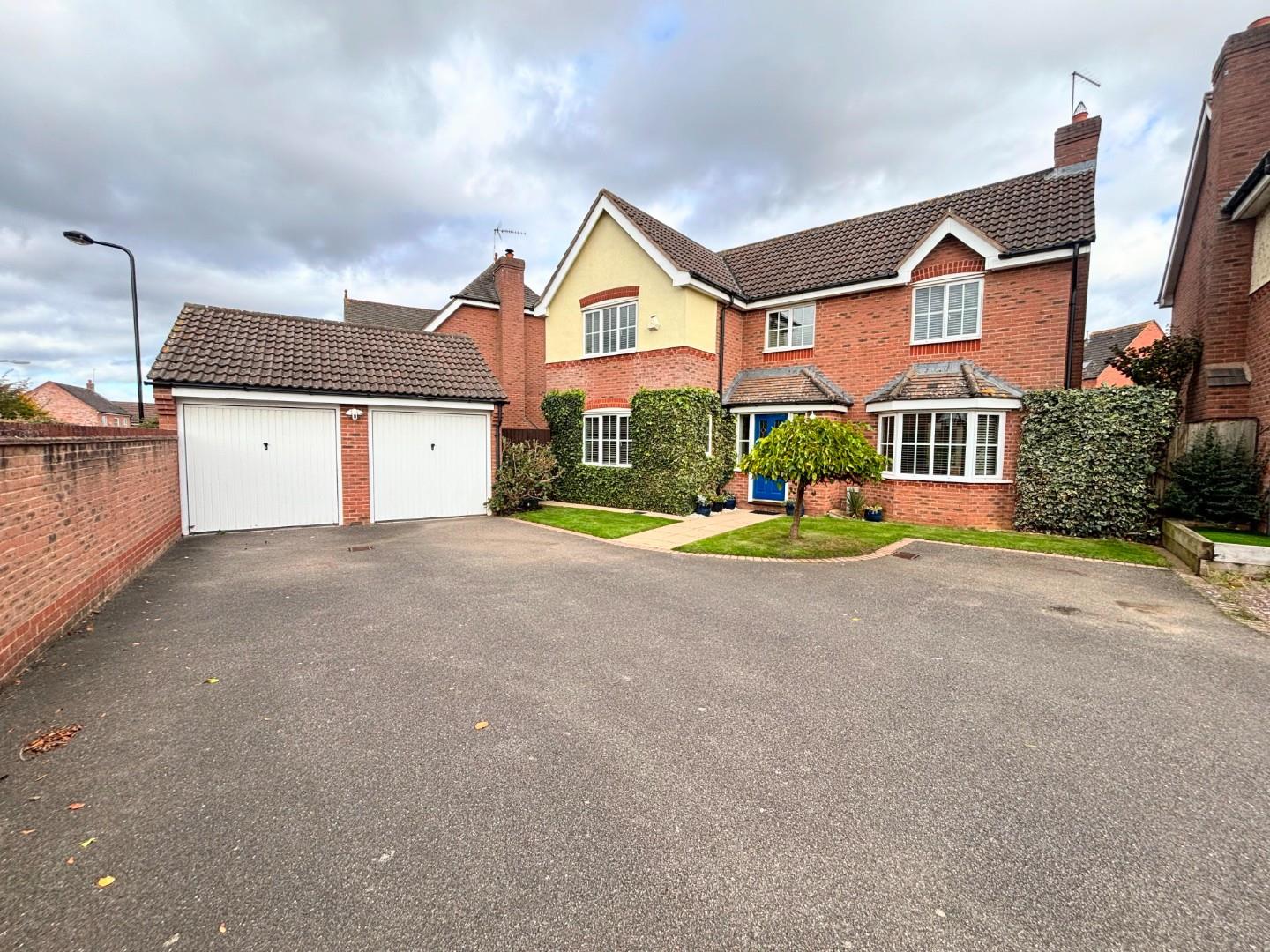 Foxfield Way, Grange Park