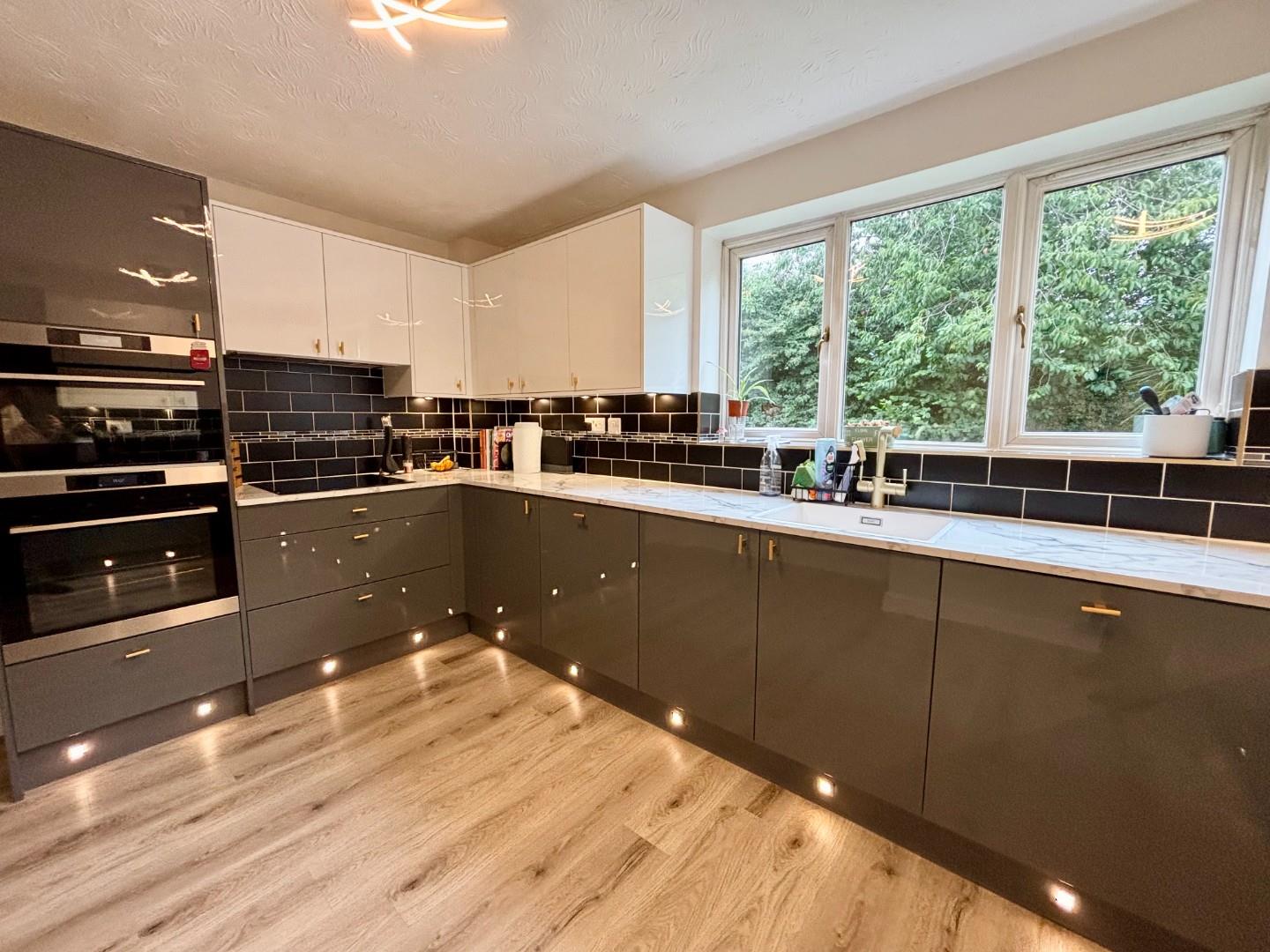 Middle Greeve, Wootton Fields