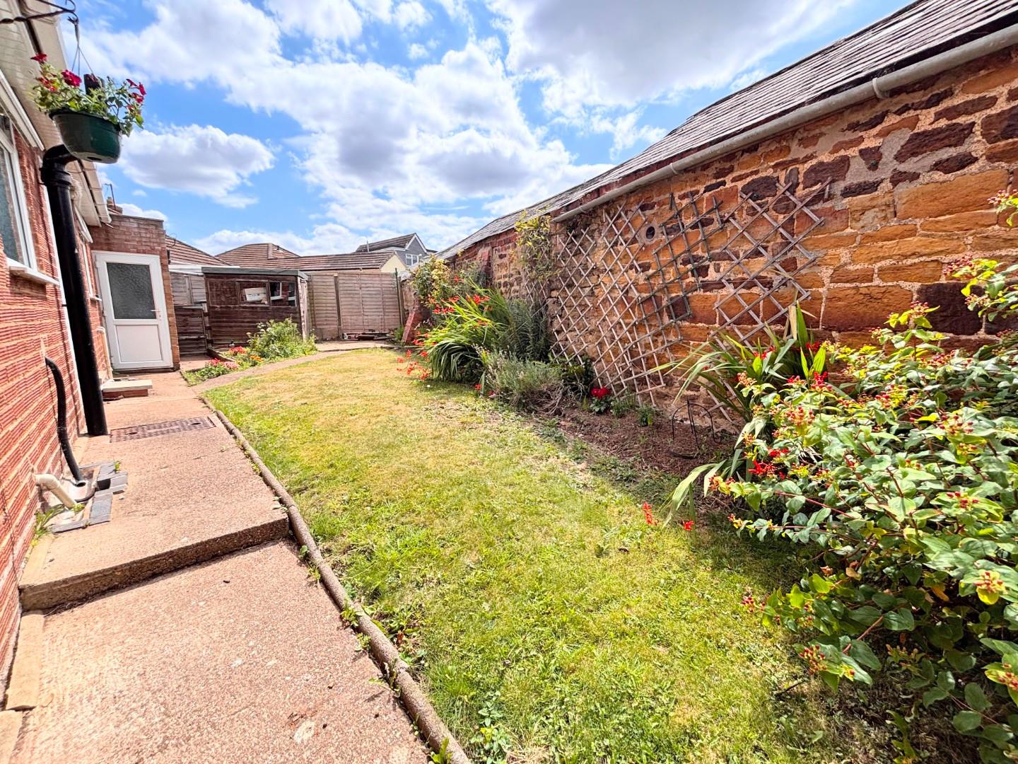 Bouverie Road, Hardingstone