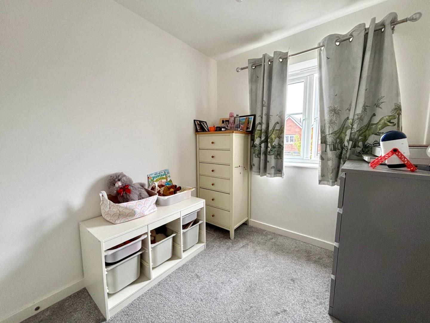 Sparrowhawk Crescent, Hardingstone