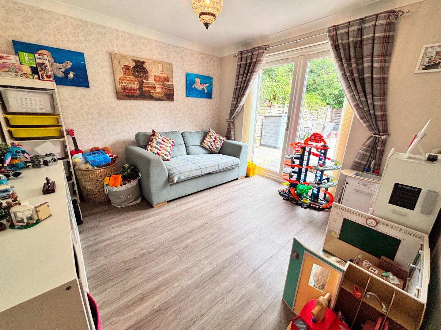 Villa Way, Wootton Fields