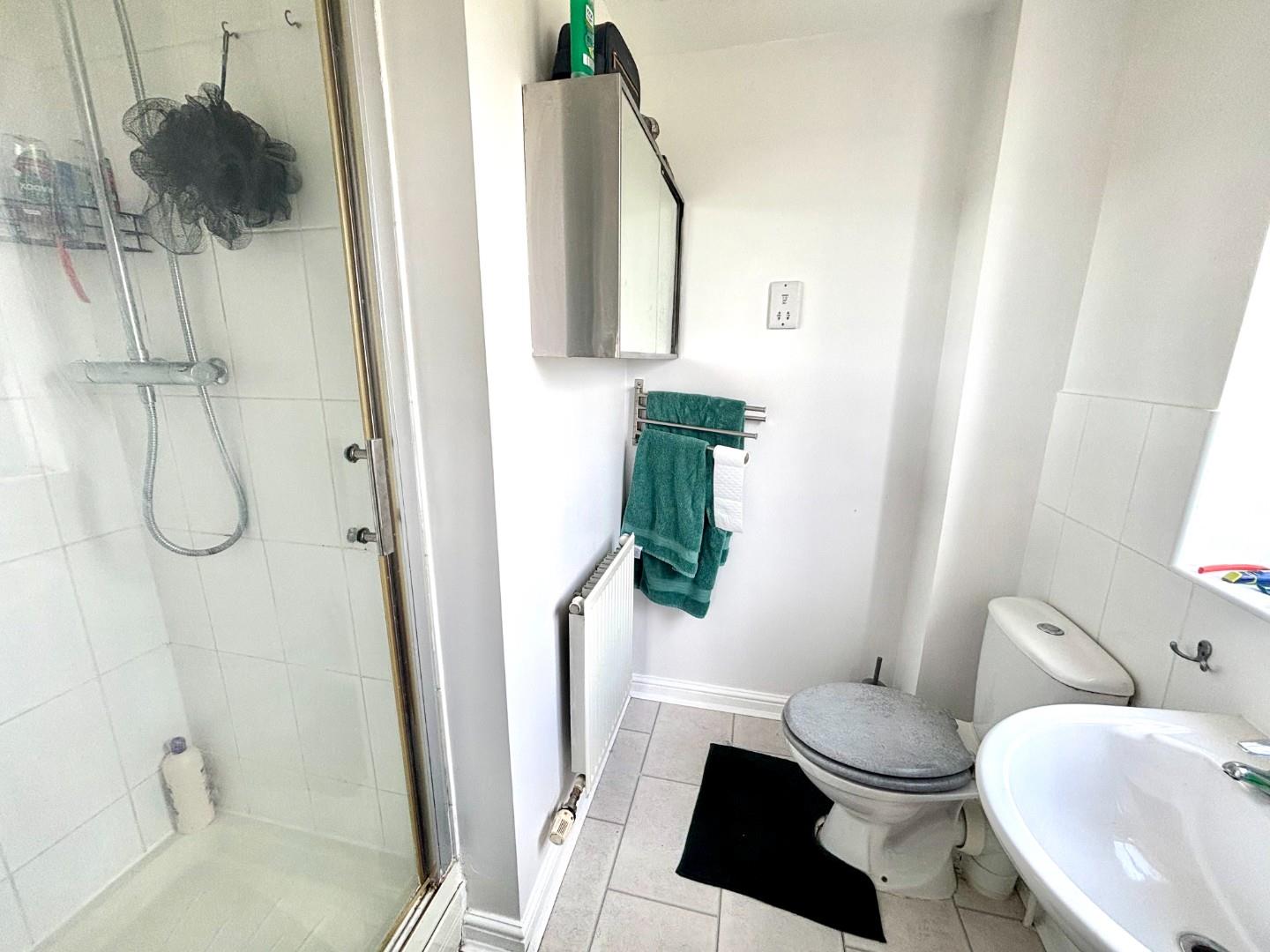 Robinson Way, Wootton Fields