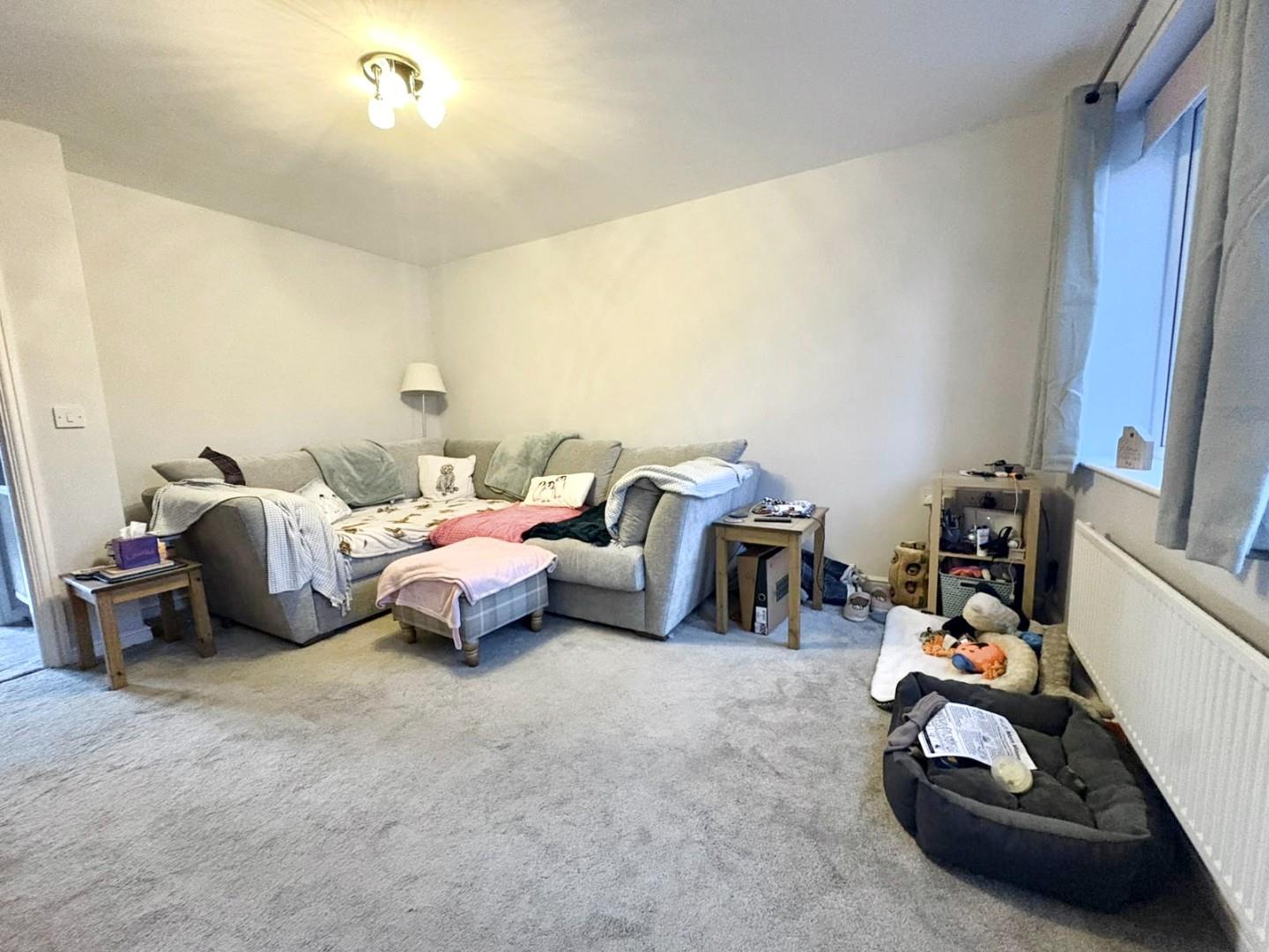 Robinson Way, Wootton Fields