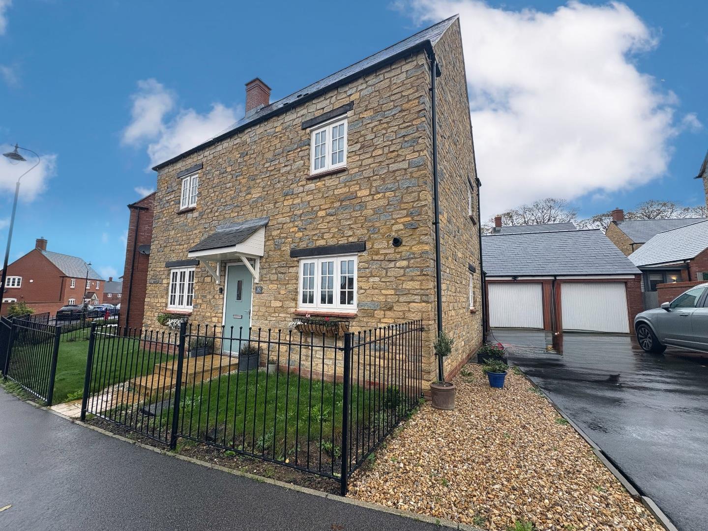 Pianoforte Road, Roade