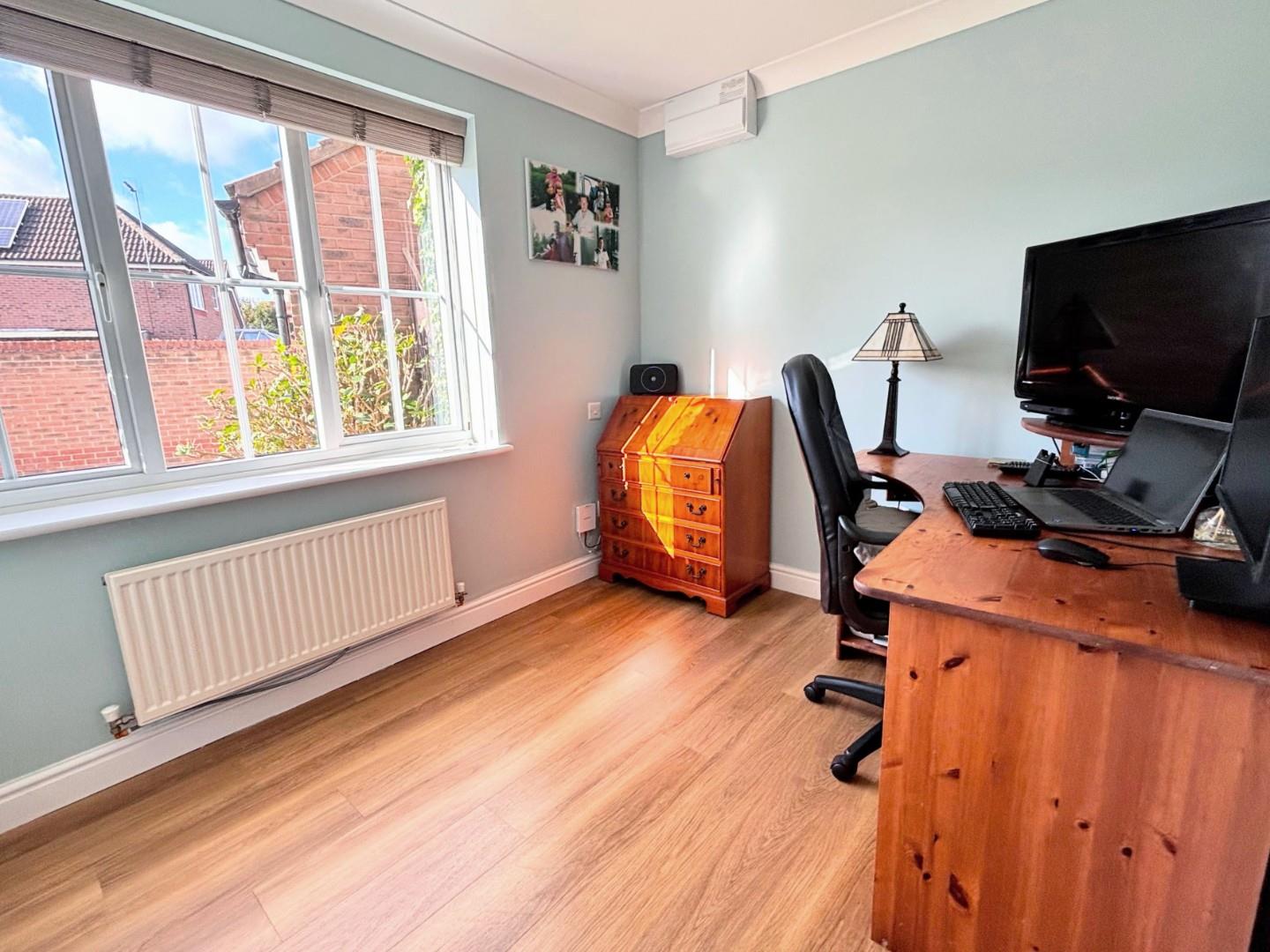 Foxfield Way, Grange Park