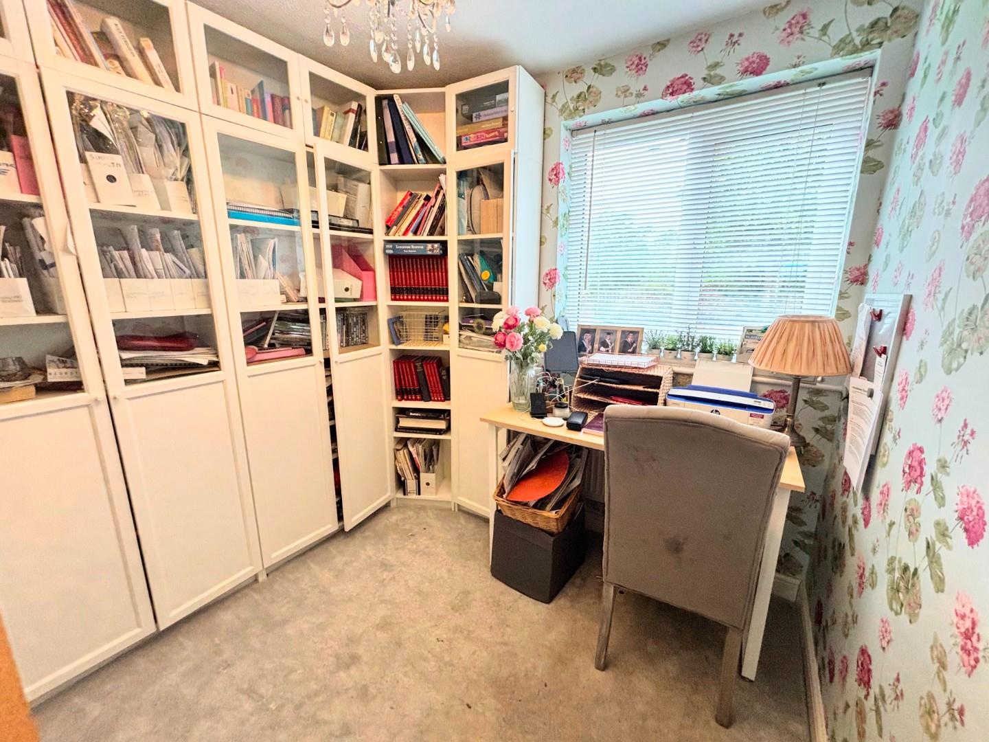 Chestnut Avenue, Wootton Village