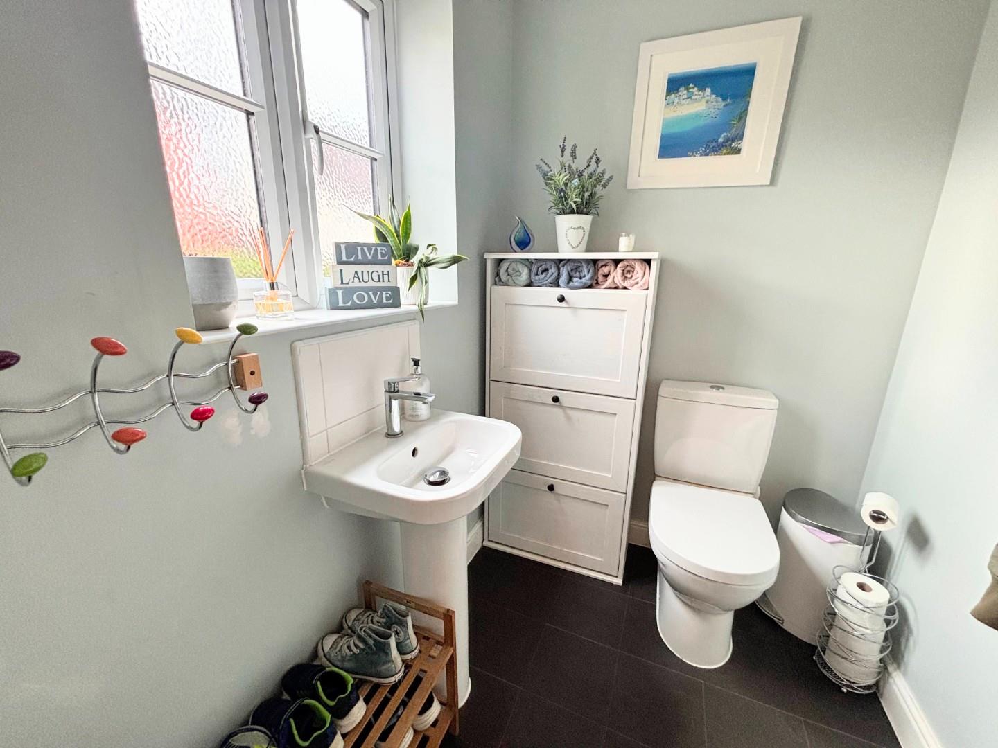 Clover Lane, Wootton