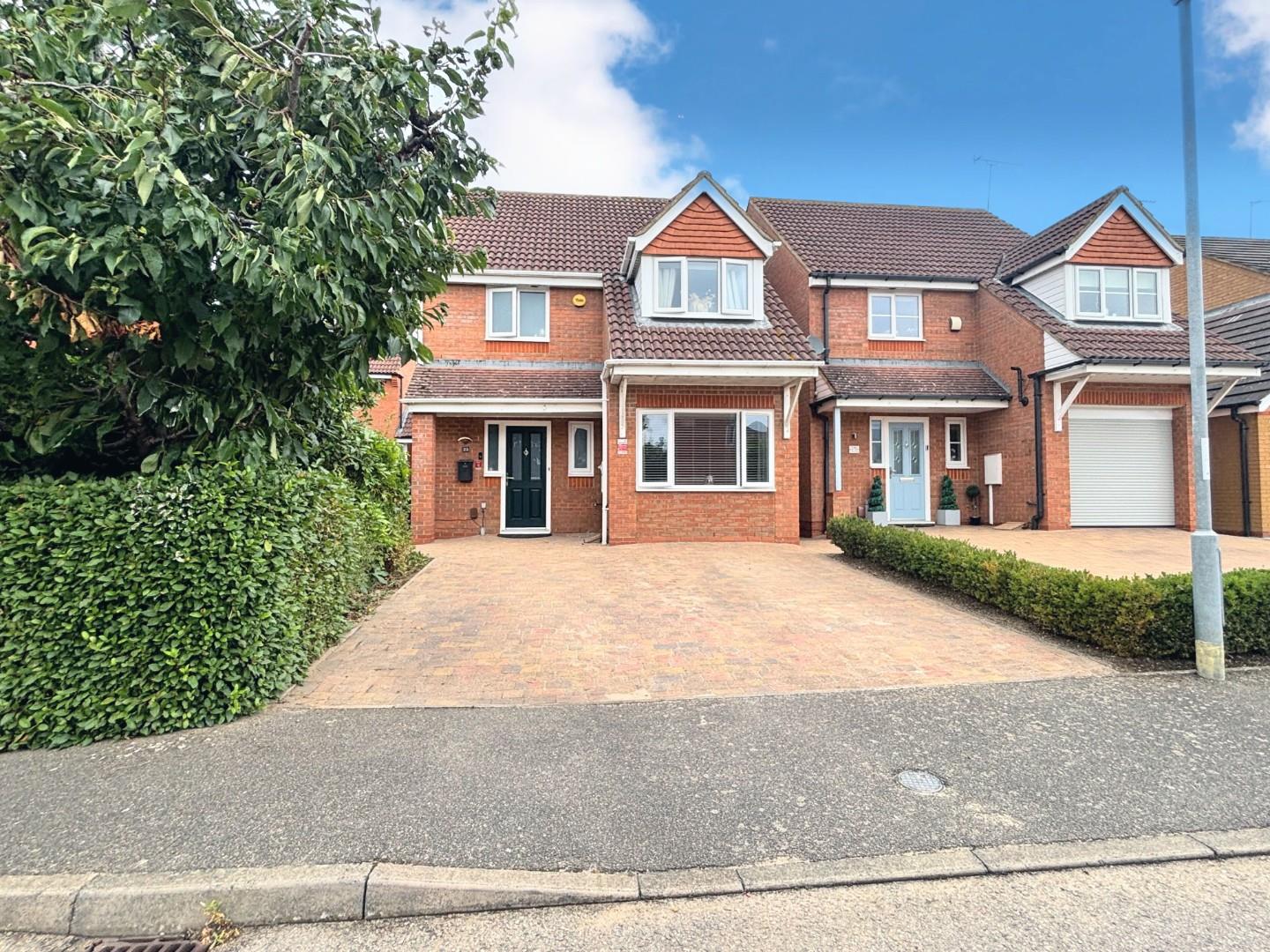 Farmers Close, Wootton Fields