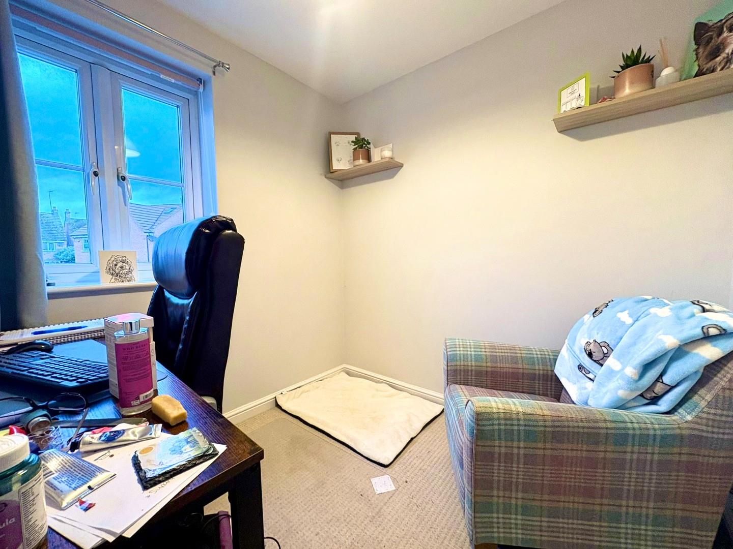 Robinson Way, Wootton Fields