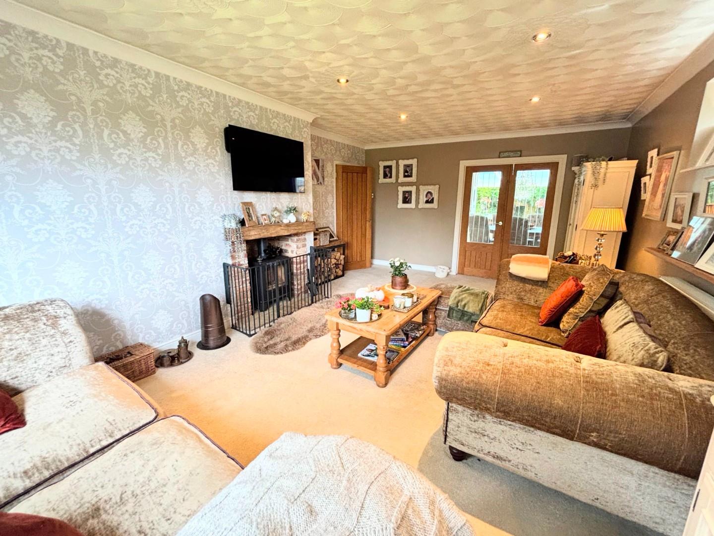 Chestnut Avenue, Wootton Village