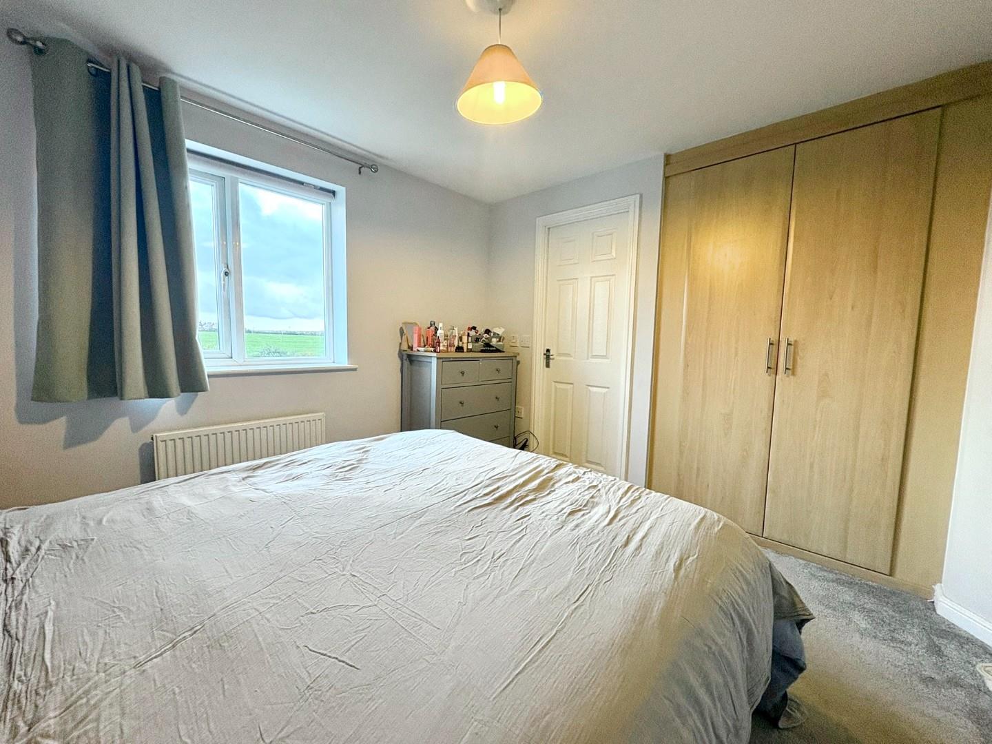 Robinson Way, Wootton Fields