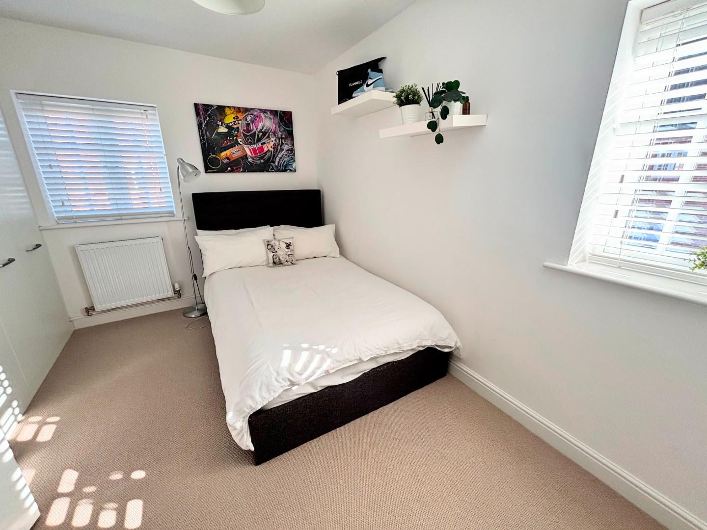 Clover Lane, Wootton Fields