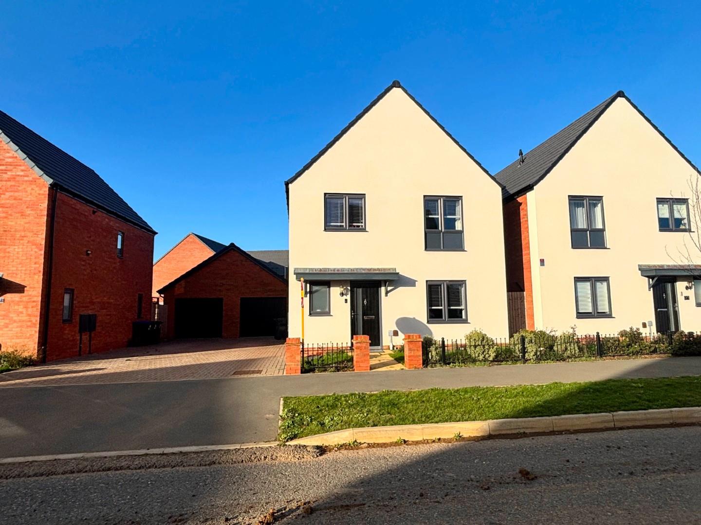 Silver Birch Road, Wootton