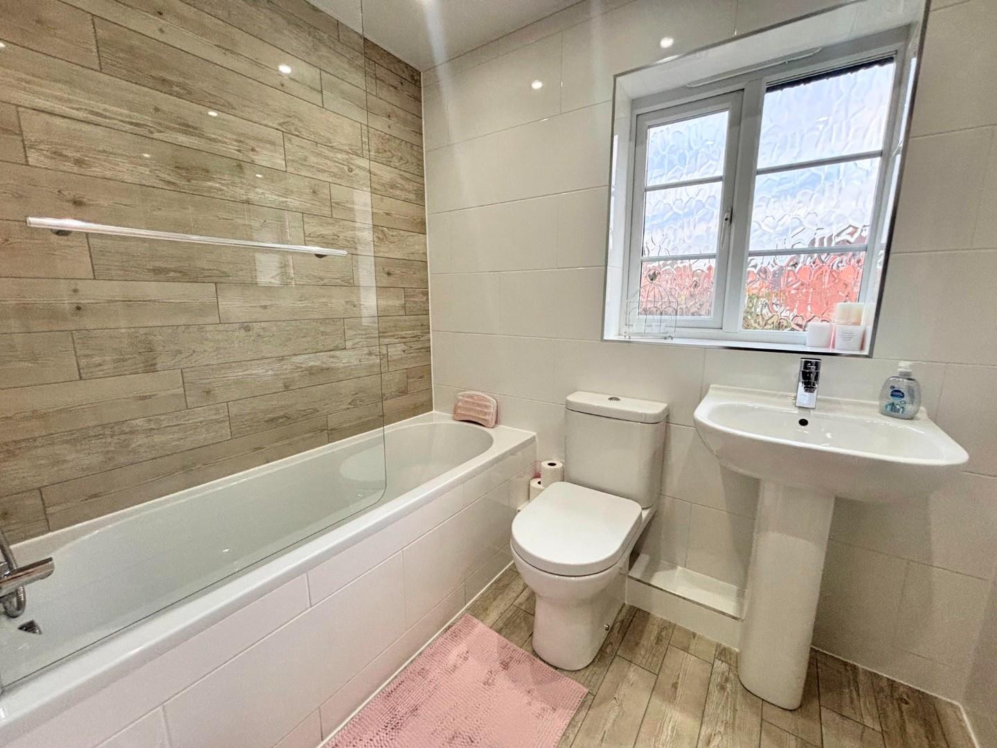 Harefield, Grange Park