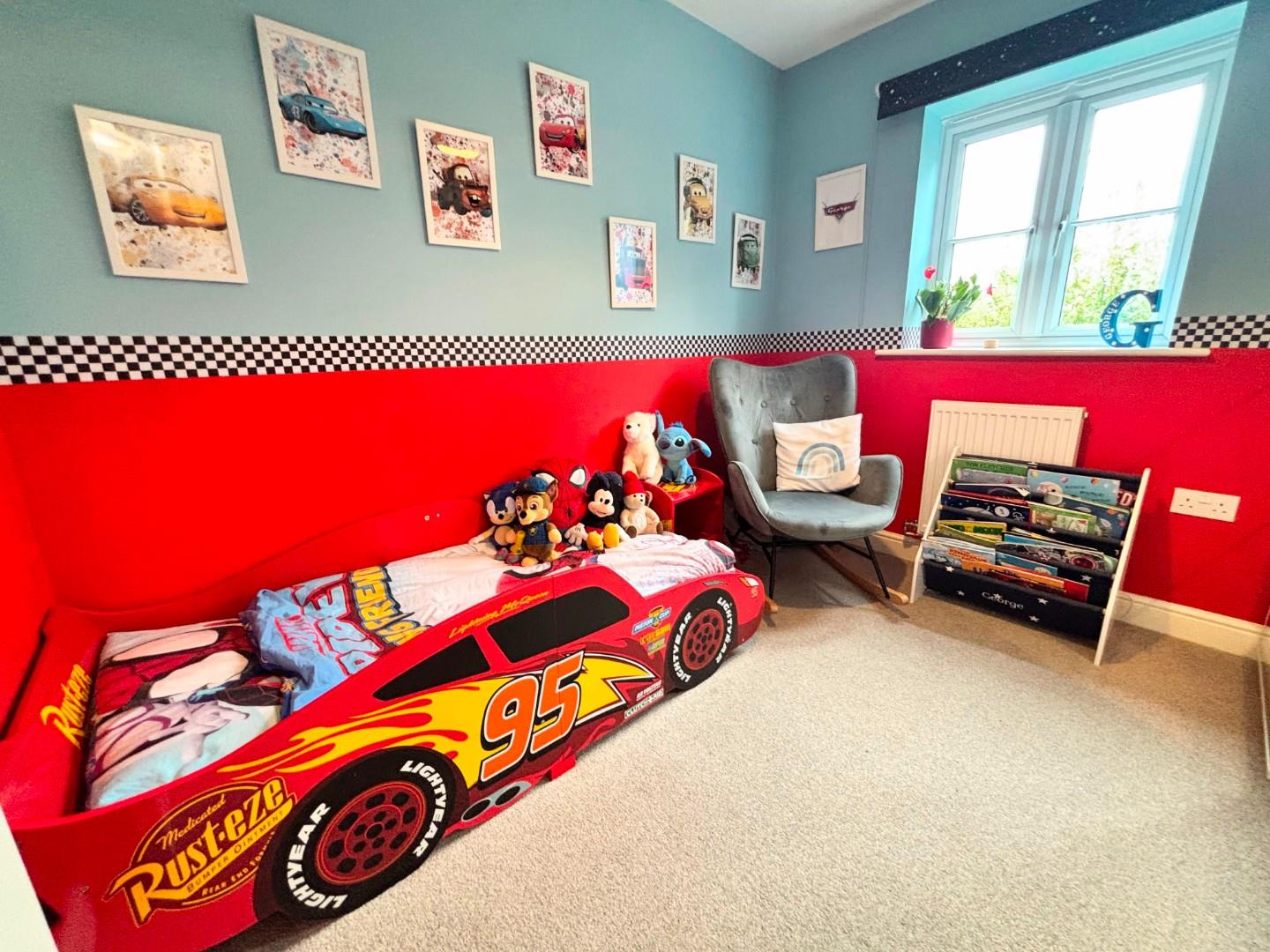 Clover Lane, Wootton