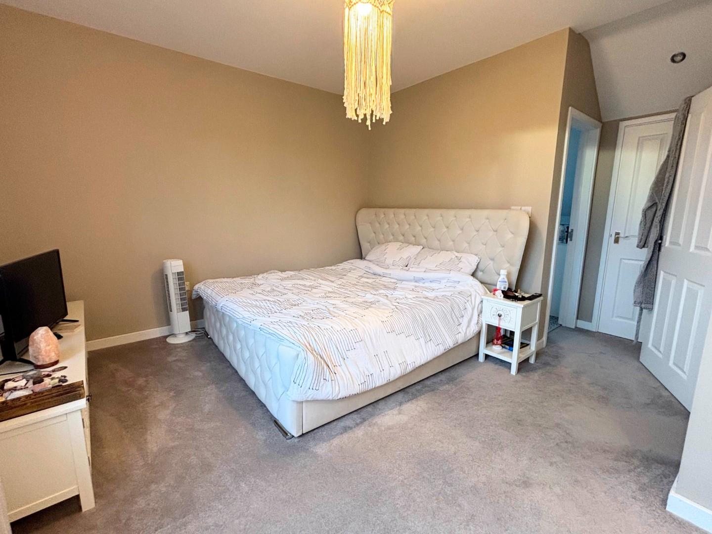 Rickyard Walk, Grange Park