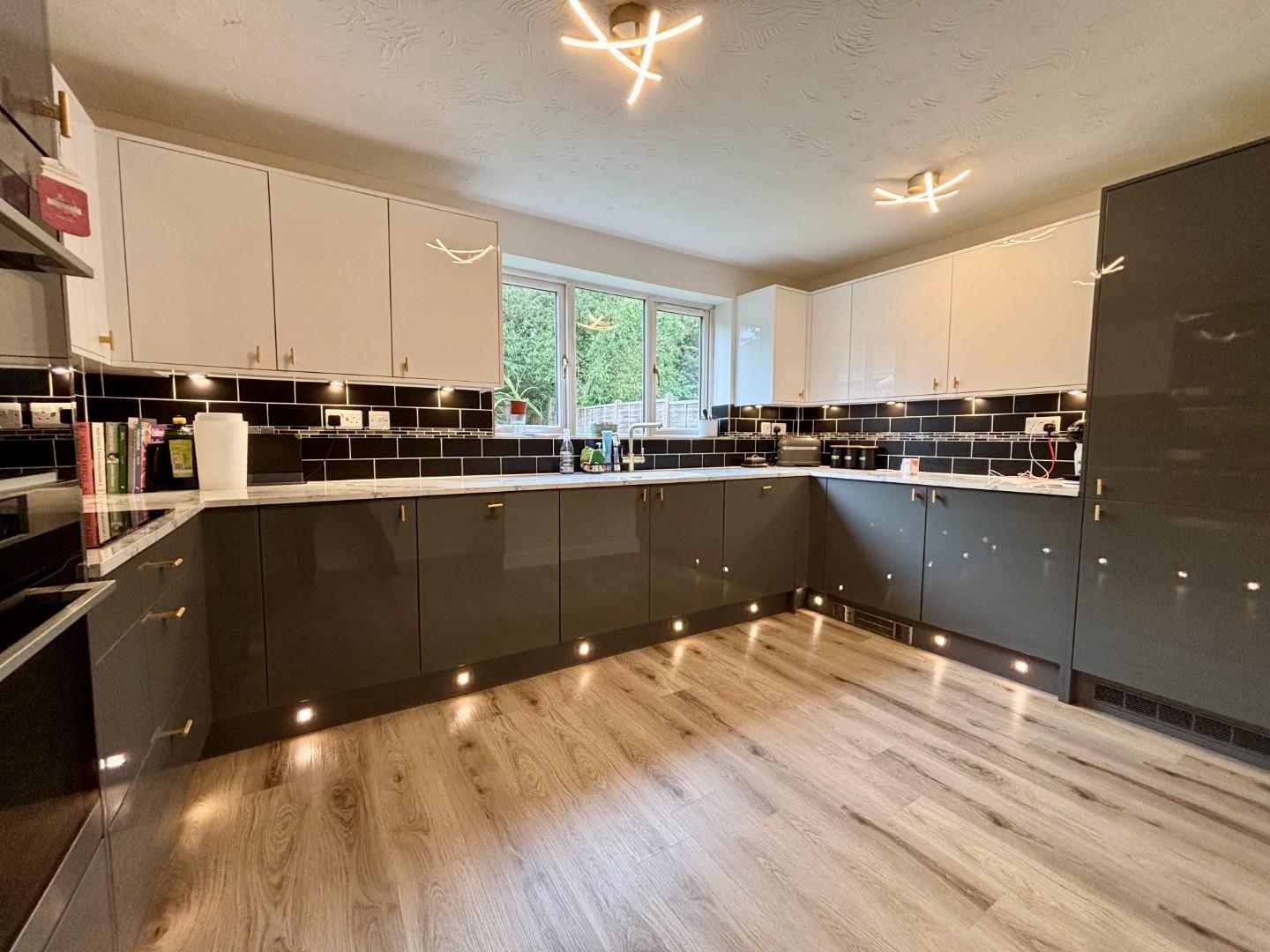 Middle Greeve, Wootton Fields