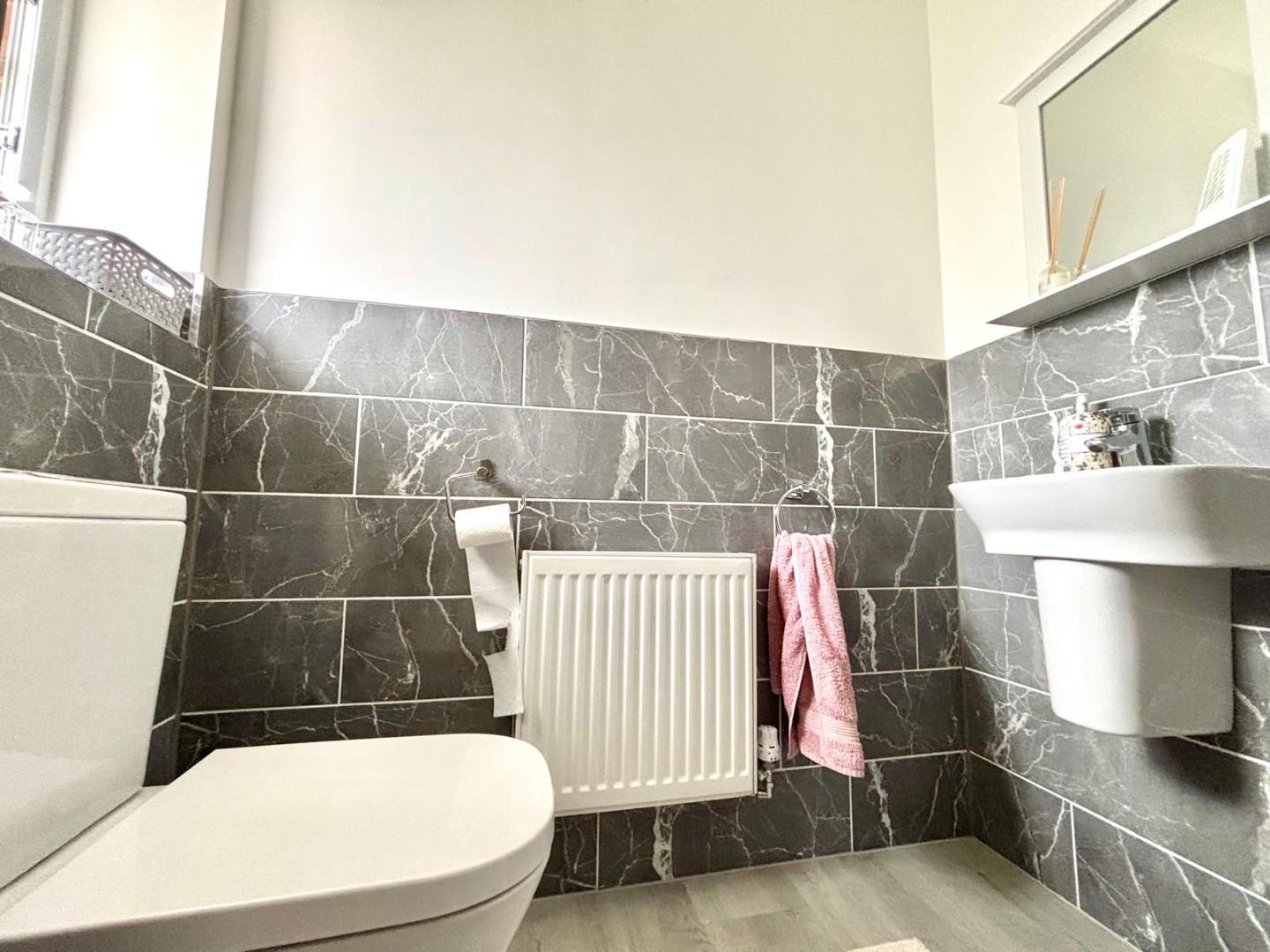 Sparrowhawk Crescent, Hardingstone