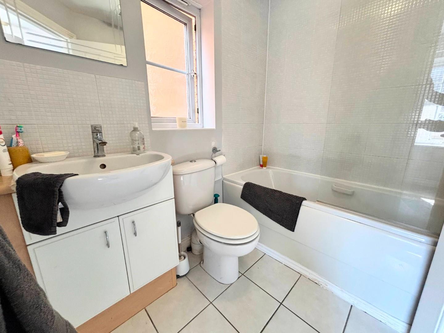 Finney Drive, Grange Park