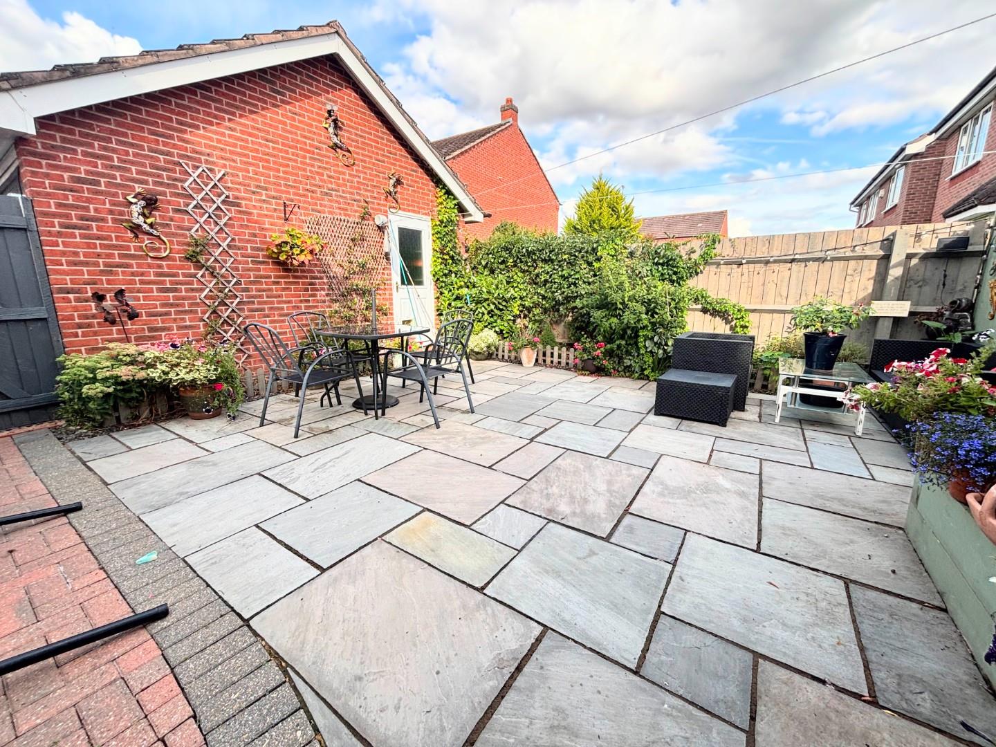 Dunnock Lane, Grange Park