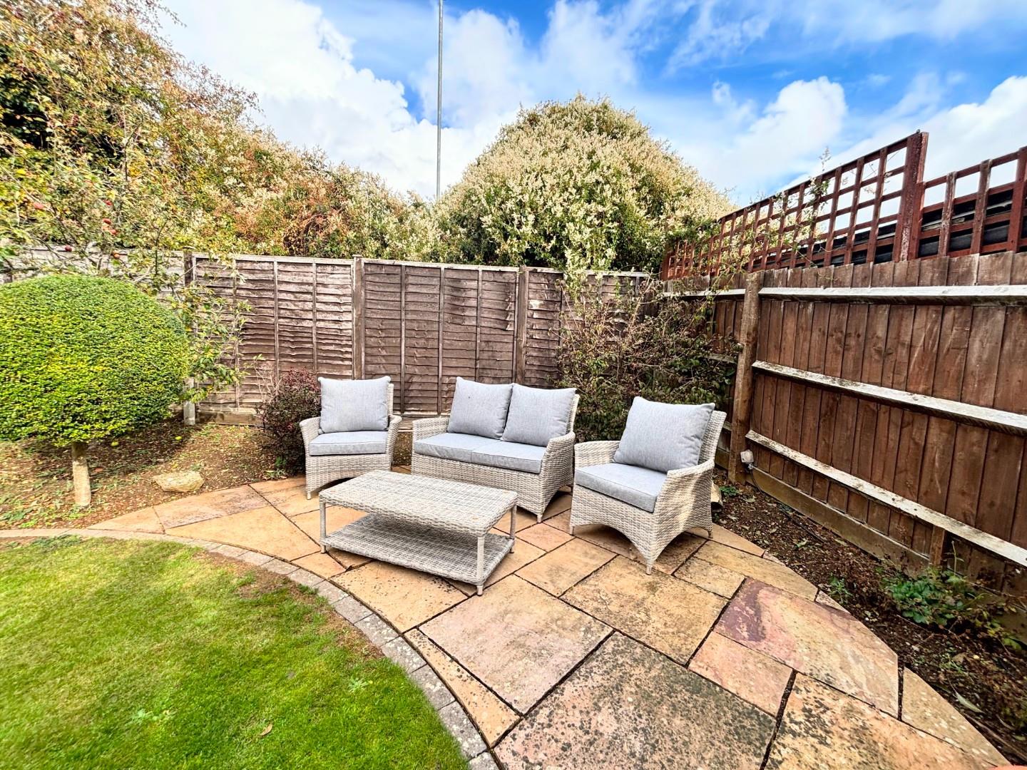 Curlbrook Close, Wootton Fields