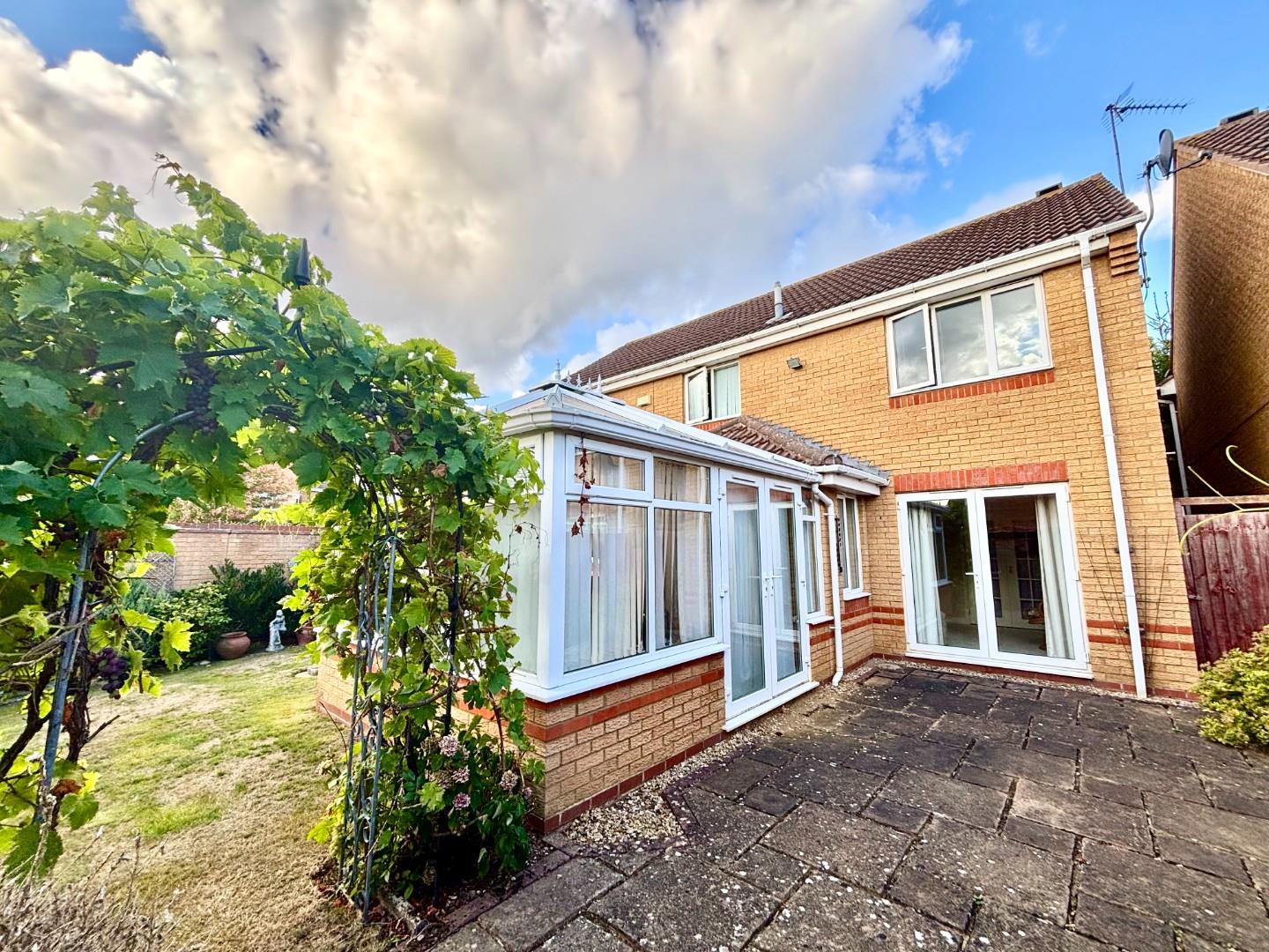 Cowbeck Close, Wootton Fields