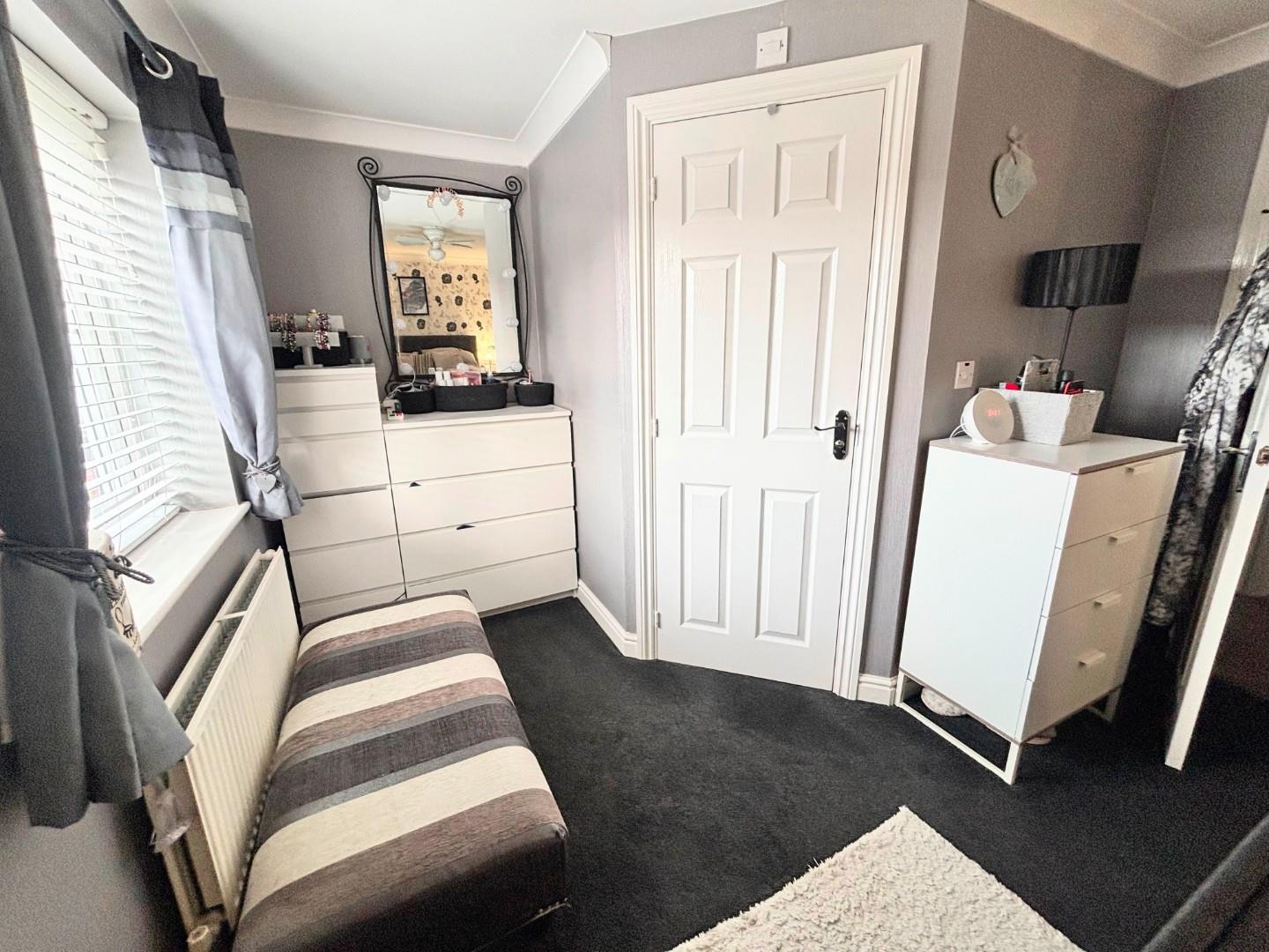 Dunnock Lane, Grange Park