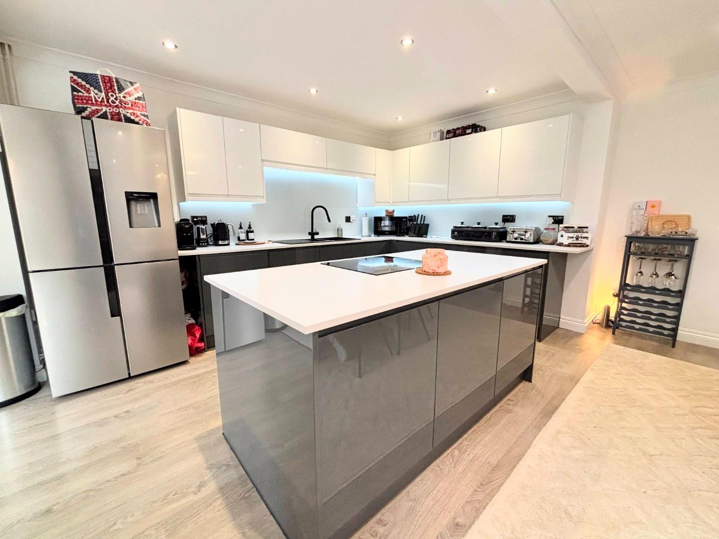 Farmers Close, Wootton Fields