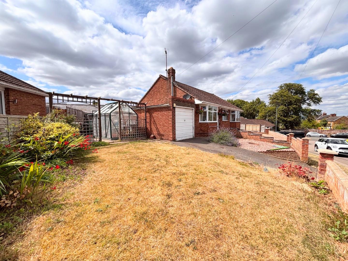 Bouverie Road, Hardingstone