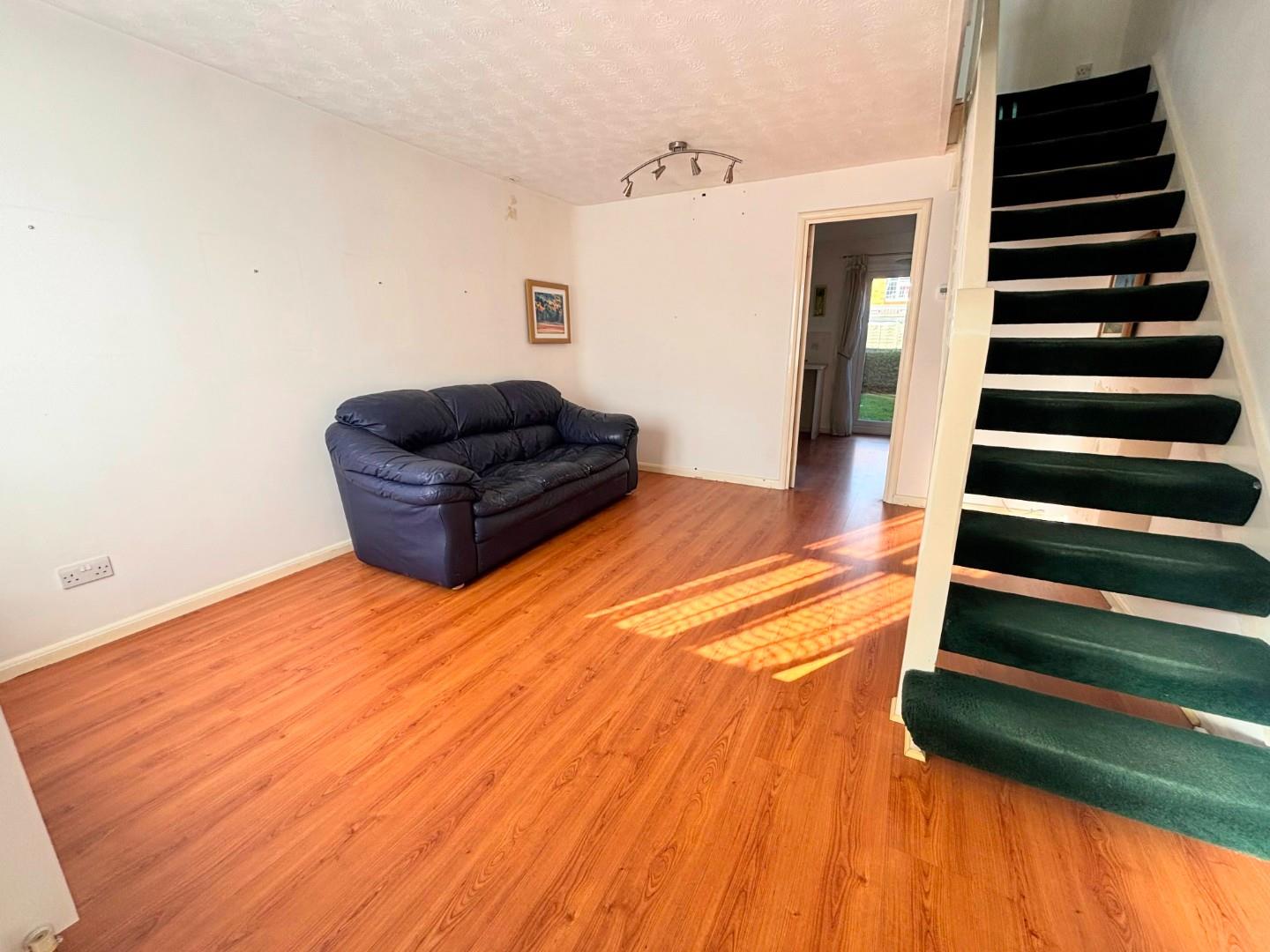 Tate Grove, Hardingstone