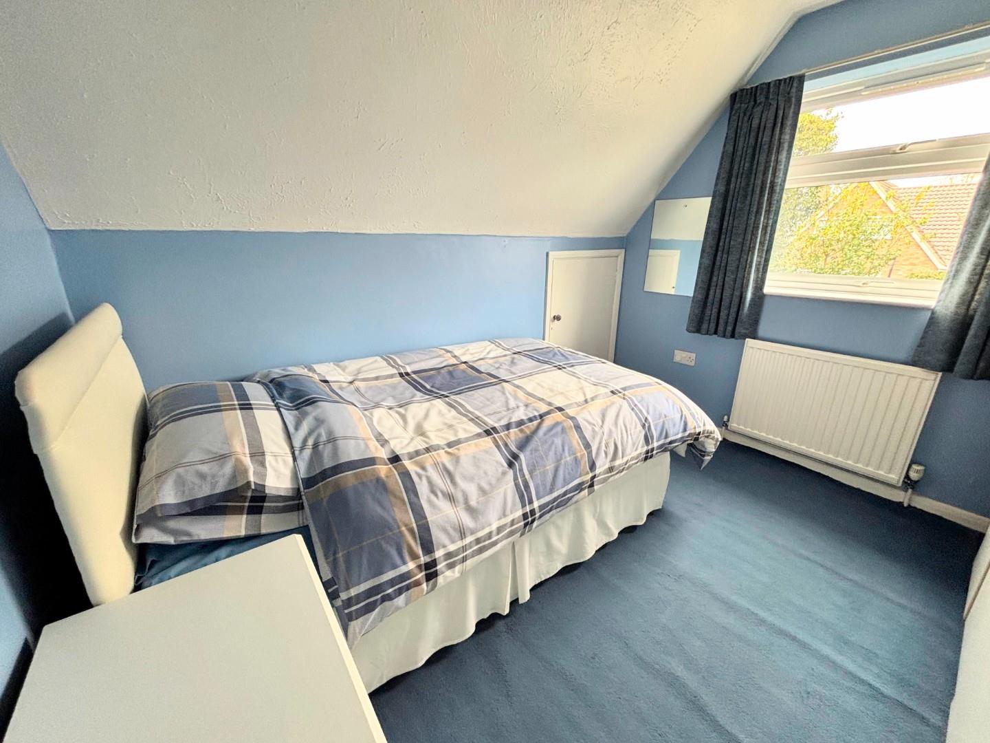 Langford Drive, Wootton