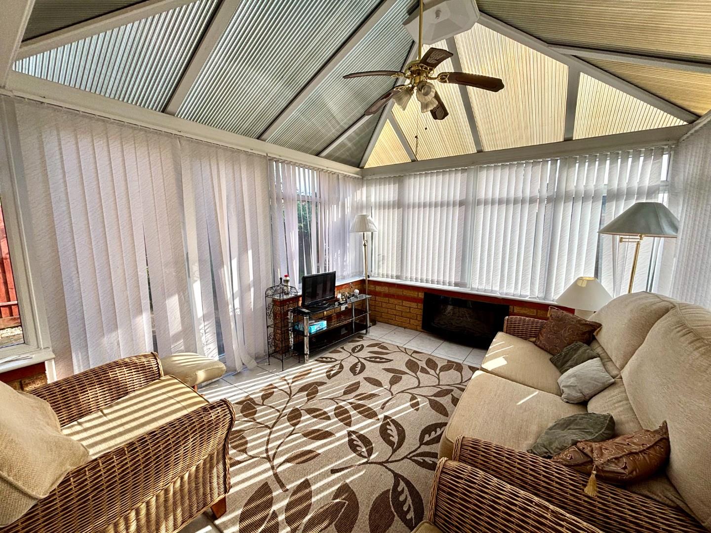 Cowbeck Close, Wootton Fields