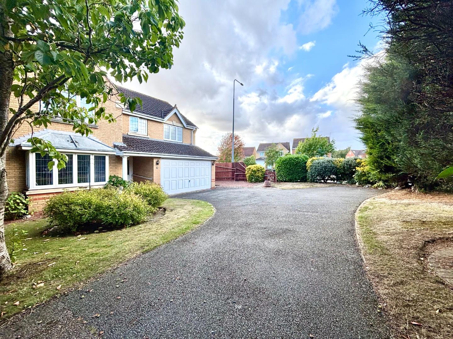 Cowbeck Close, Wootton Fields