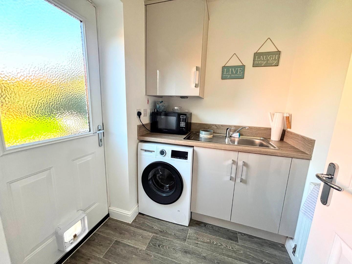 Clover Lane, Wootton Fields