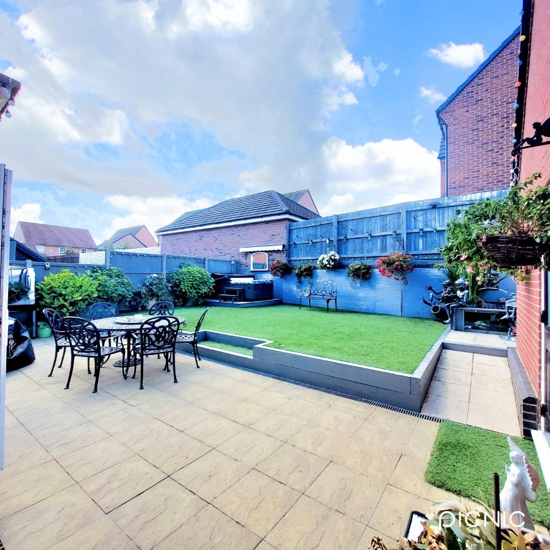 Chippenham Close, Wellingborough