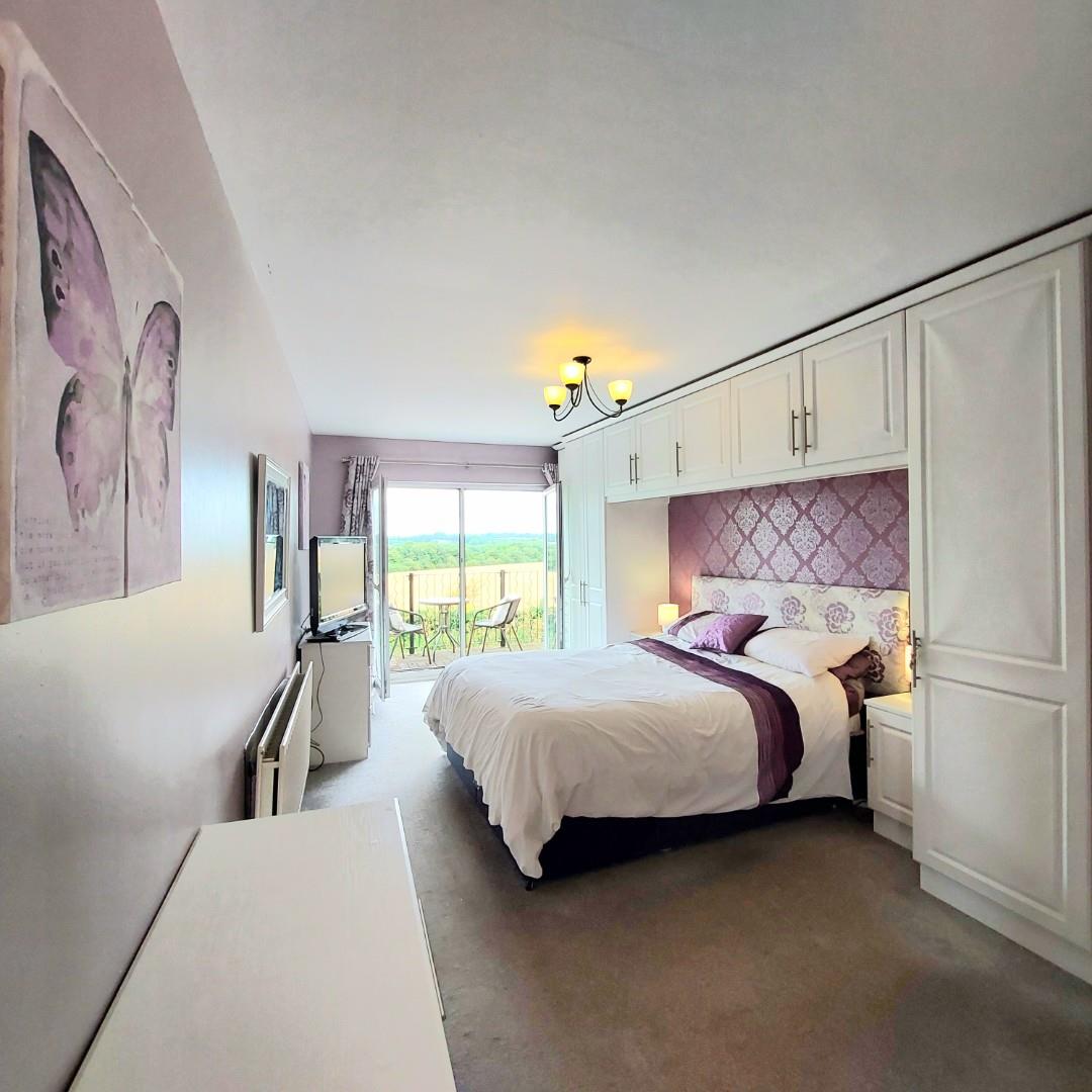 Northampton Road, Earls Barton