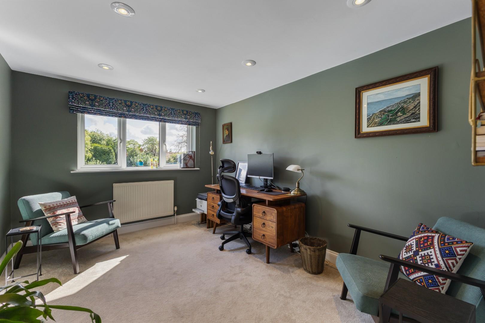 Aggate Way, Earls Barton