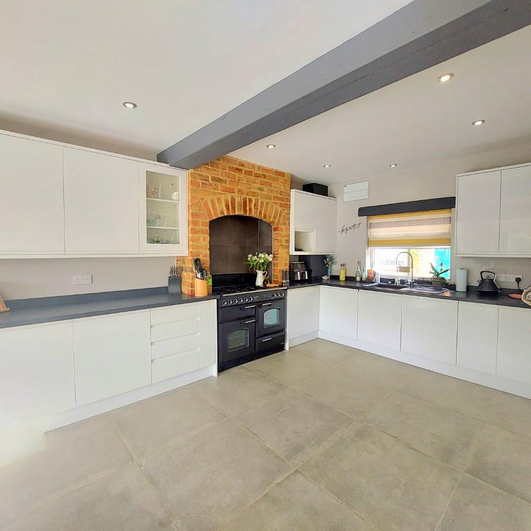 Tebbutts Yard, Earls Barton