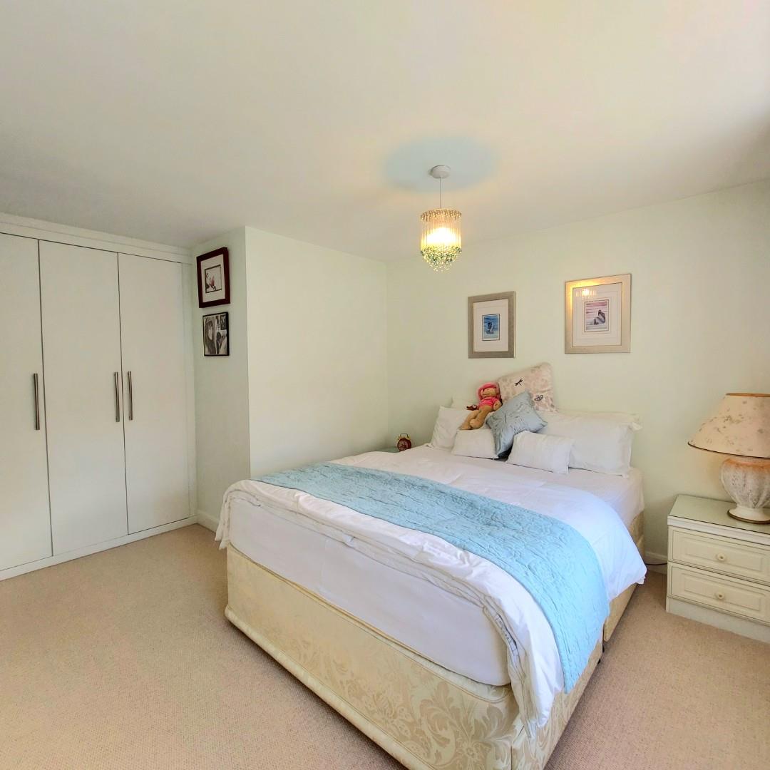 Chippenham Close, Wellingborough