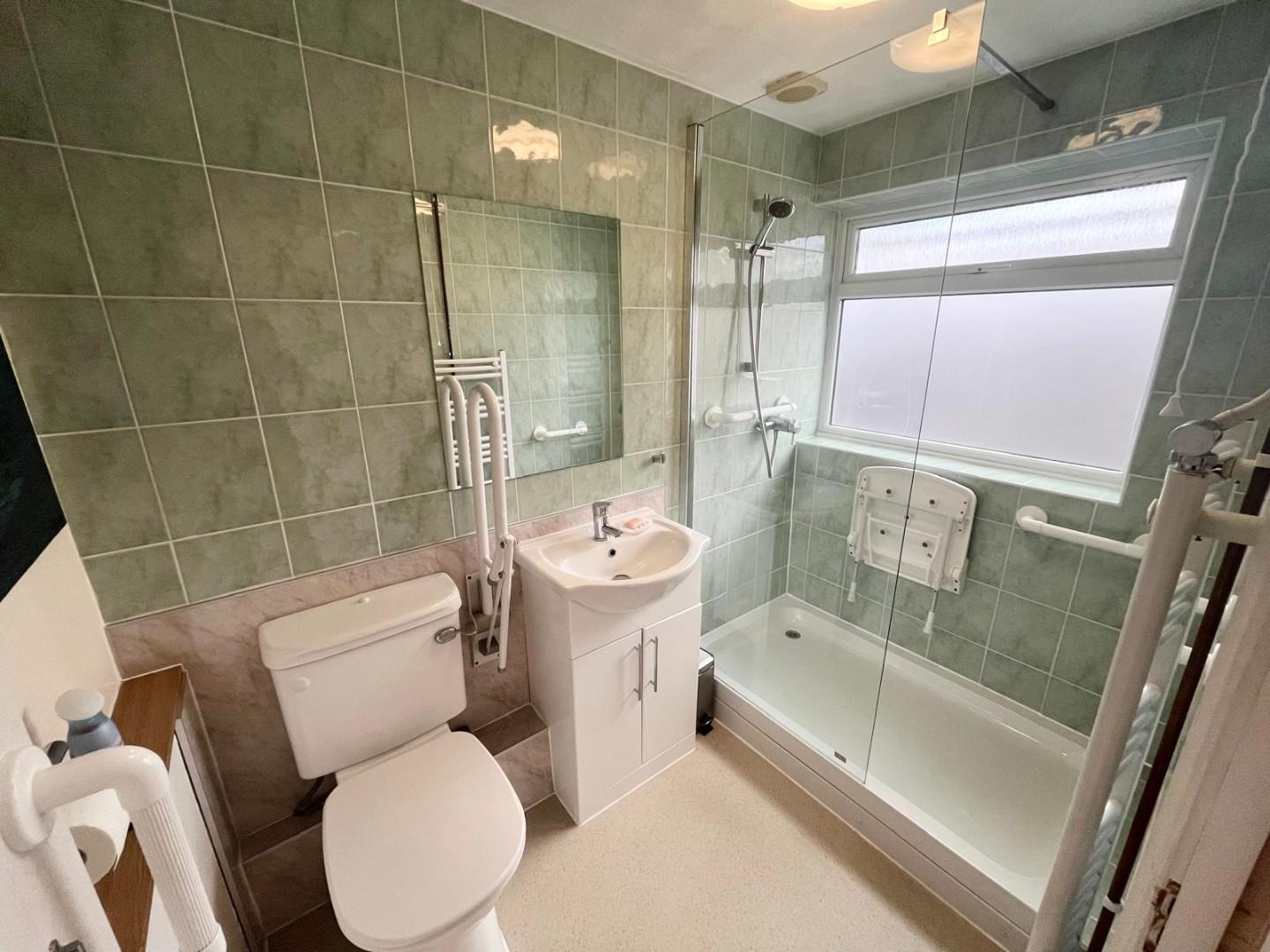 Barker Road, Earls Barton