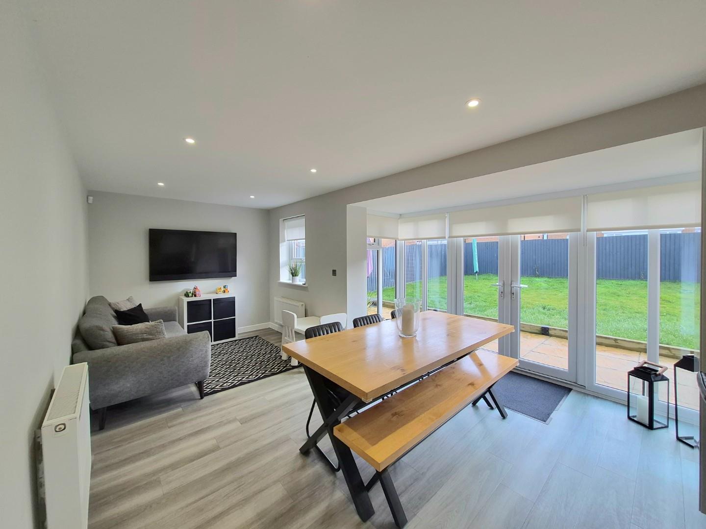 Garner Lane, Earls Barton