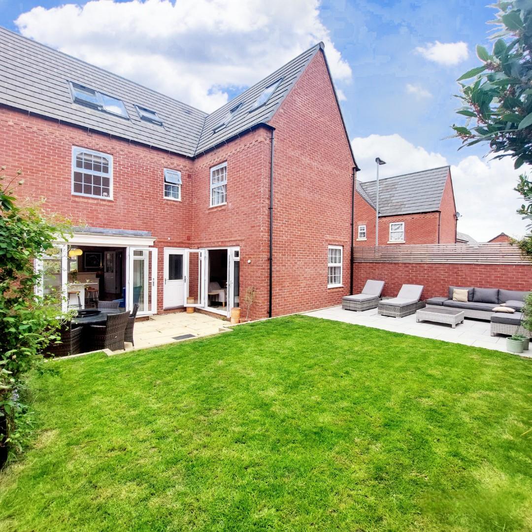 Sawford Close, Earls Barton